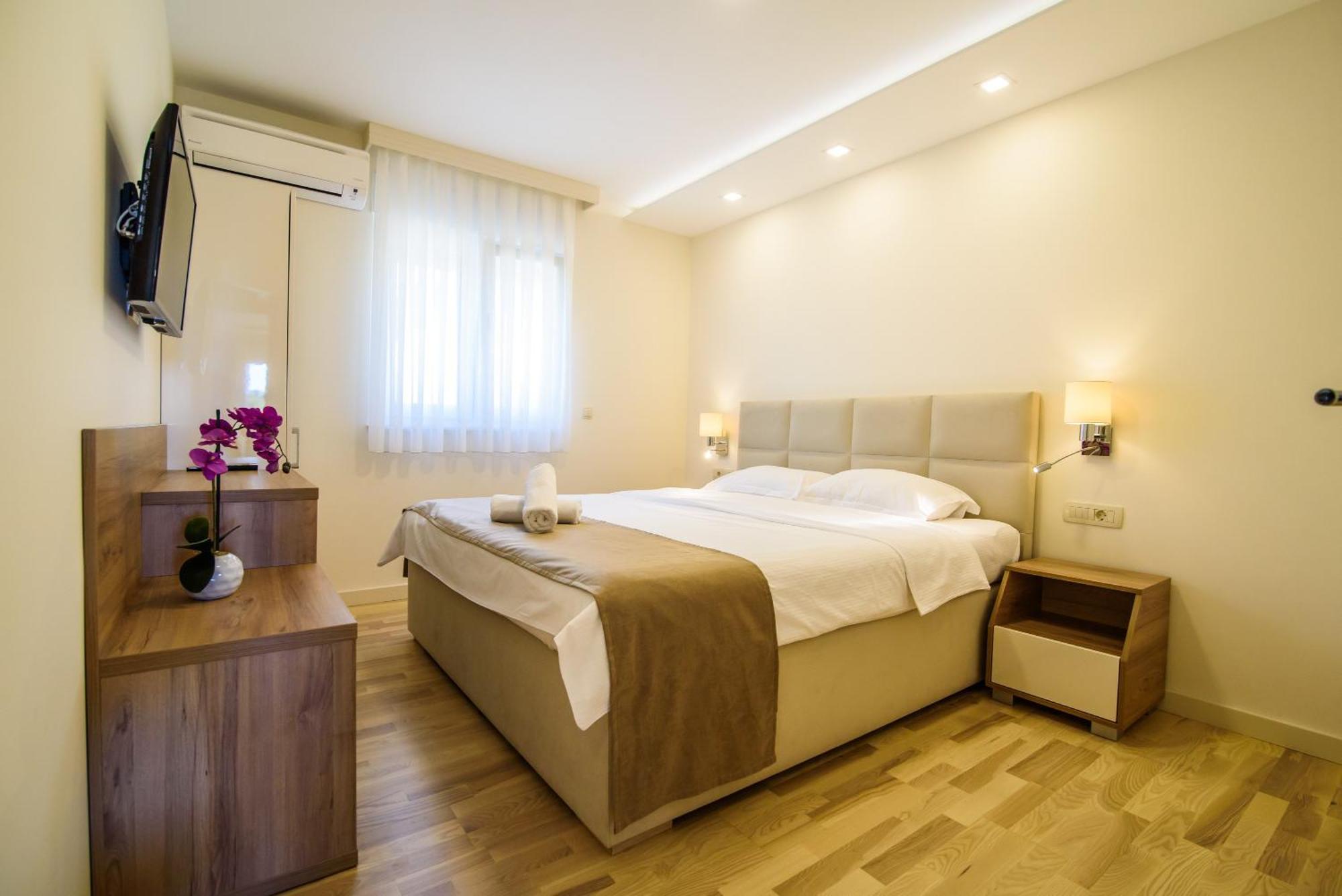 Apartments Leone Lukas Promajna Room photo
