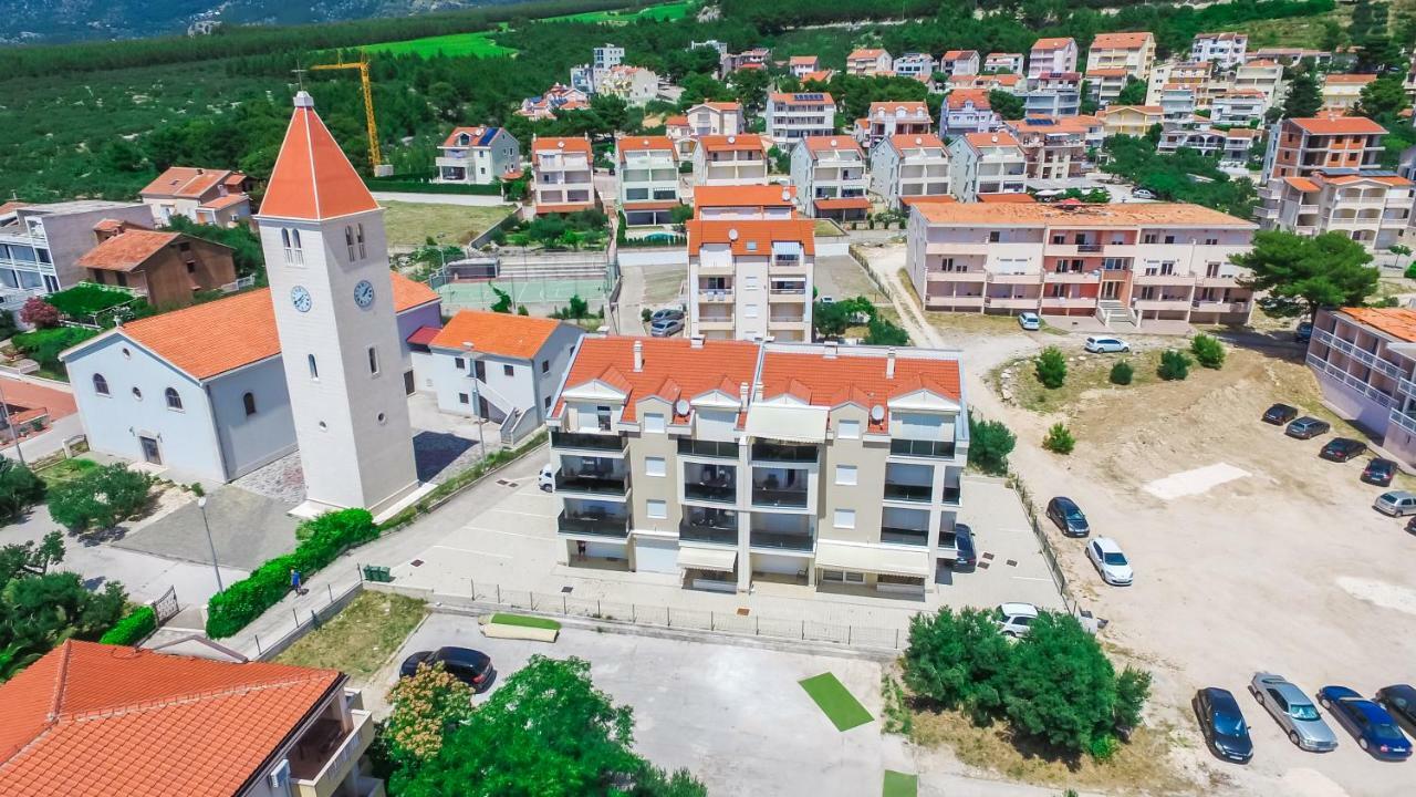 Apartments Leone Lukas Promajna Exterior photo